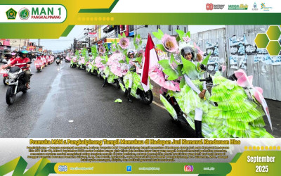 Pramuka MAN 1 Pangkalpinang Tampil Memukau di Hadapan Juri Karnaval Kendaraan Hias