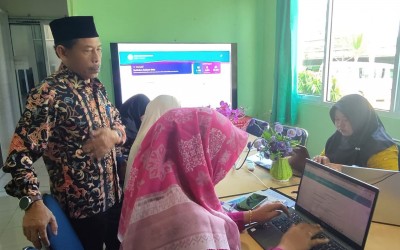 Optimalkan Supervisi Digital, Kepala MAN 1 Pangkalpinang Kawal Langsung Bimtek MAGIS